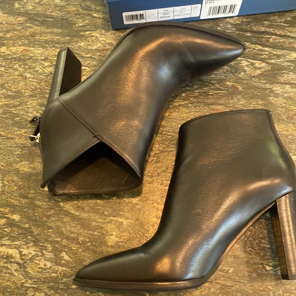 Paige Kenna Black Leather Ankle Boot Size 7 EUC - Picture 9 of 14
